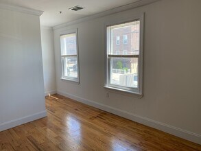 71 Palisade Ave in Jersey City, NJ - Building Photo - Building Photo