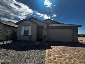 9961 W Mitchell Ave in Avondale, AZ - Building Photo