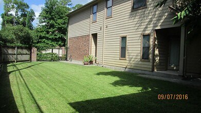 5202 Brinkman Ct in Houston, TX - Building Photo - Building Photo