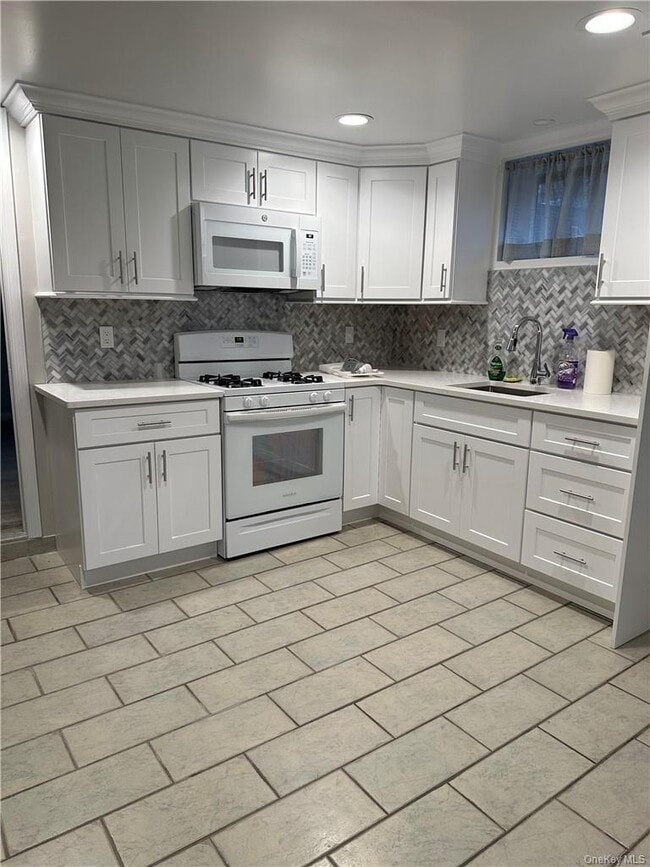 property at 123 Underhill Ave