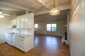 2913 Eastborough Dr in Fort Collins, CO - Building Photo - Building Photo