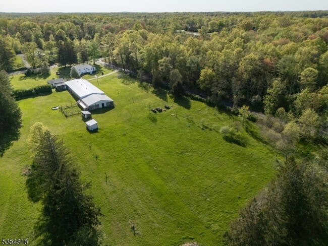 111 Harmony School Rd in Flemington, NJ - Building Photo - Building Photo
