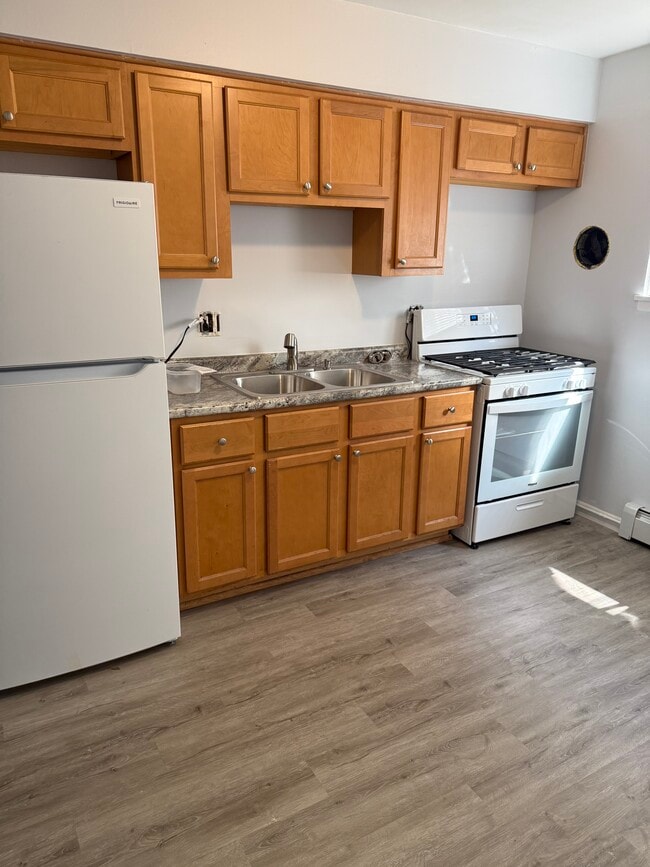 8281 W Elizabeth Ave, Unit basement