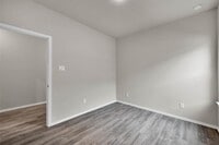 417 E Avenue G photo'