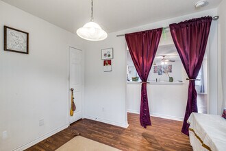 1536 Harbor Crk in San Antonio, TX - Building Photo - Building Photo