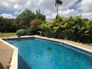 138 Kakahiaka St in Kailua, HI - Building Photo - Building Photo