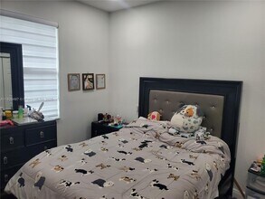 11838 SW 26th St in Miramar, FL - Foto de edificio - Building Photo