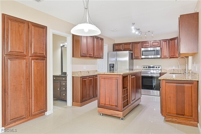 property at 17040 Golfside Cir