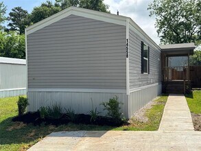 14558 Enchanted Waters Dr in Willis, TX - Building Photo - Building Photo