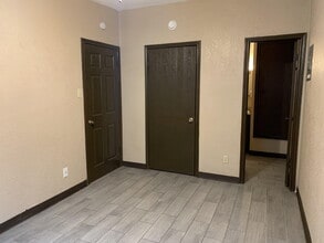 226 Cherry St in Levelland, TX - Building Photo - Building Photo