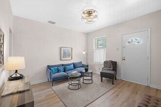 826 Walnut St in Pittsburgh, PA - Building Photo - Building Photo