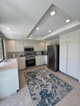 289 Castellana N in Palm Desert, CA - Building Photo - Building Photo