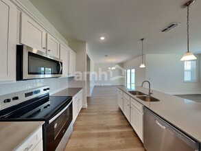 1245 Heavenly Dr in St. Cloud, FL - Building Photo - Building Photo
