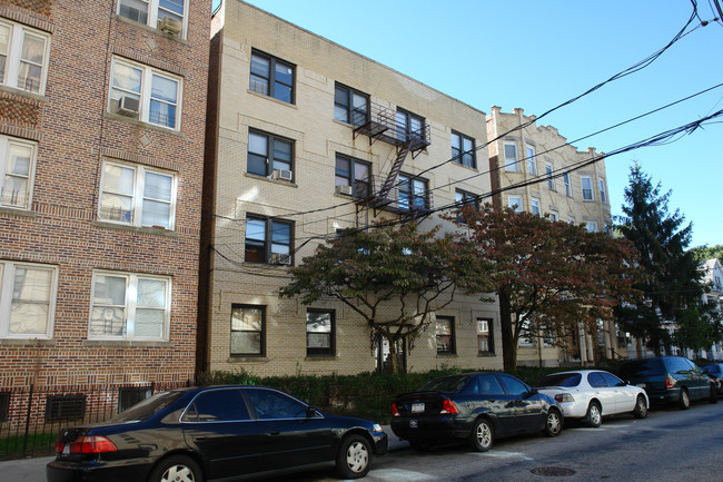 30 Loudoun St in Yonkers, NY - Building Photo - Building Photo