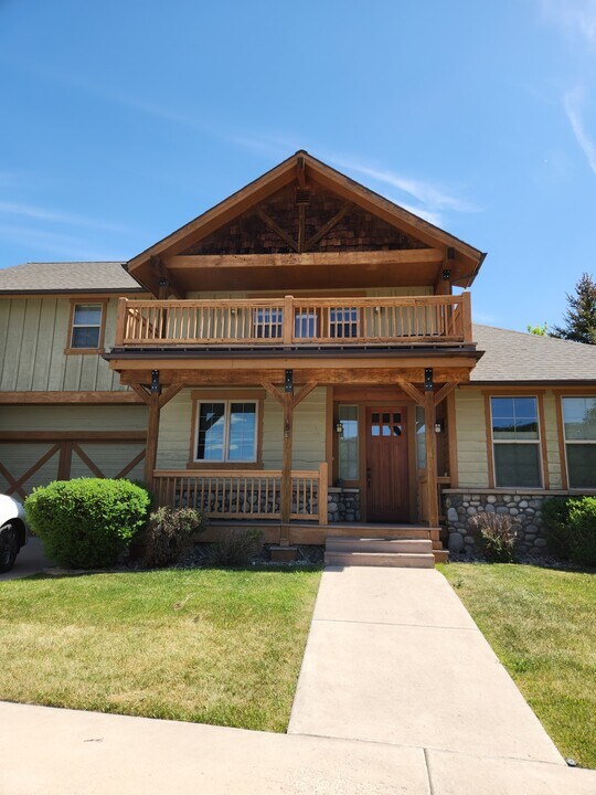 150 Lakota Dr in New Castle, CO - Building Photo