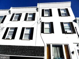 160 Cotton St in Philadelphia, PA - Building Photo