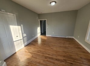 91 E Ashland St in Brockton, MA - Building Photo - Building Photo