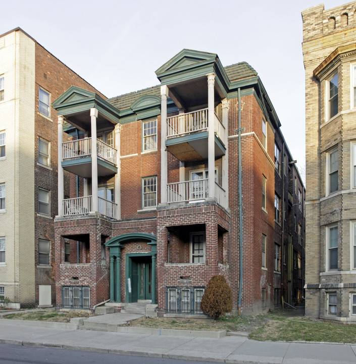 Fee Apartments in Detroit, MI - Building Photo