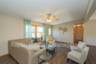 117 Buckeye Ln in Riverside, IA - Building Photo - Building Photo
