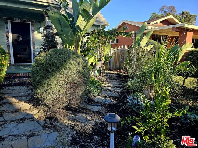 4166 S Harvard Blvd in Los Angeles, CA - Building Photo - Building Photo