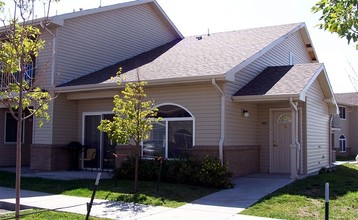 Capital Greens Apartments in Cheyenne, WY - Foto de edificio - Building Photo