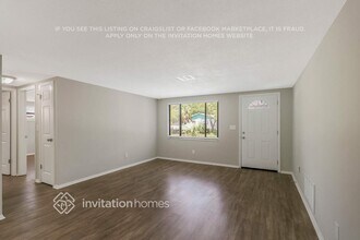 16033 Villa Dr in Hudson, FL - Building Photo - Building Photo