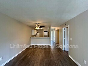215 Sunn Aire Ct in Wilmington, NC - Building Photo - Building Photo