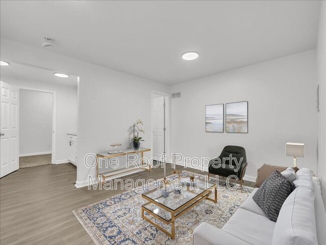 property at 324 N Hardesty