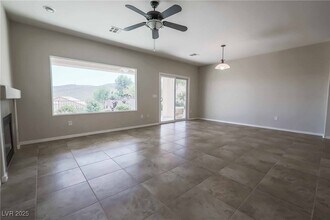 2152 Bliss Corner St in Henderson, NV - Building Photo - Building Photo