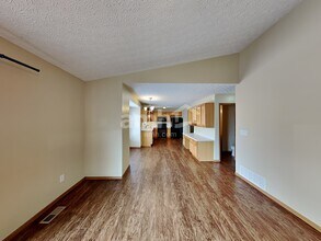 239 Galloway Ridge Dr in Galloway, OH - Building Photo - Building Photo