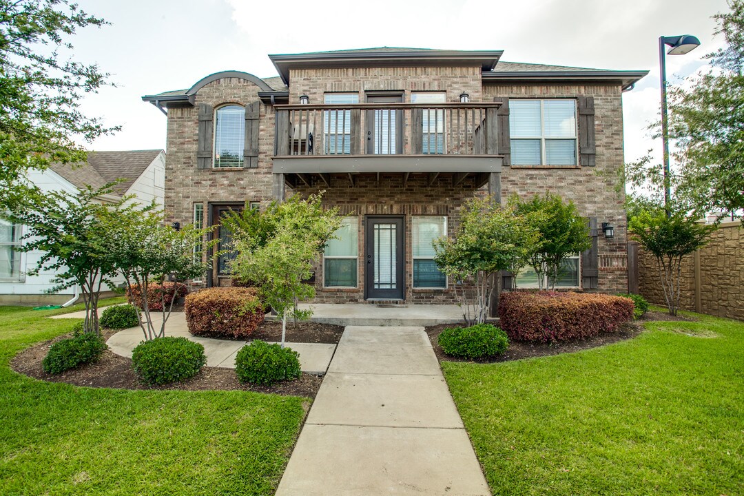 3116 Waits Ave in Fort Worth, TX - Foto de edificio