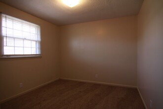 123 Tandy Dr-Unit -123B in Clarksville, TN - Building Photo - Building Photo