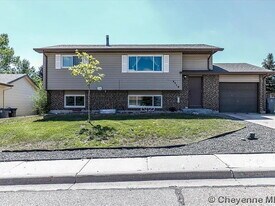 4518 Ontario Ave in Cheyenne, WY - Building Photo