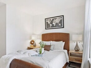 2517 Sayles Pl SE, Unit 9 in Washington, DC - Foto de edificio - Building Photo