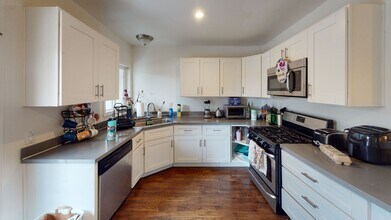 5531 Mary Ln Dr in San Diego, CA - Building Photo - Building Photo