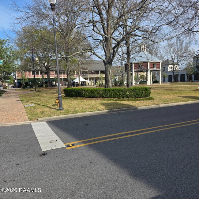 302 Richland Ave in Lafayette, LA - Building Photo - Building Photo