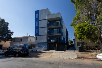 917 S Berendo St in Los Angeles, CA - Building Photo - Building Photo