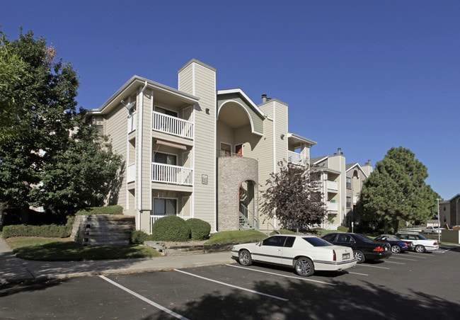 Ridge Hill in Aurora, CO - Building Photo - Building Photo