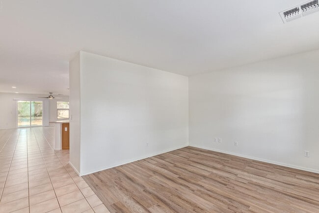 22617 N 19th Way in Phoenix, AZ - Building Photo - Building Photo