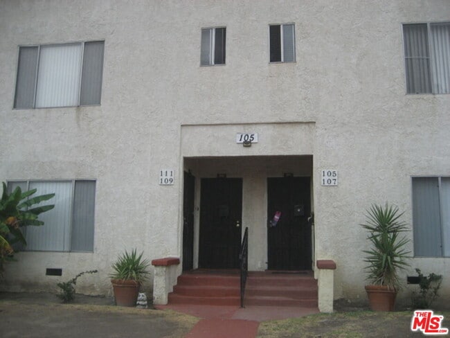 property at 105 W 106th St