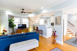 1130 45th Pl SE in Washington, DC - Building Photo - Building Photo