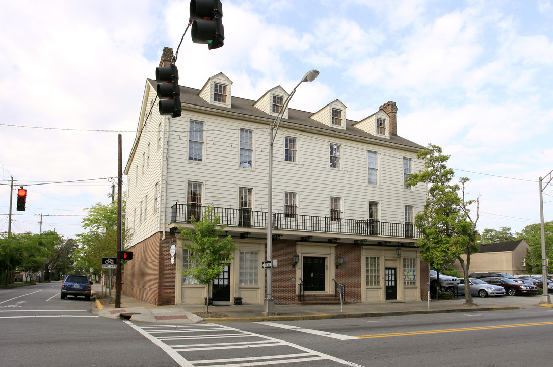 419 E Broughton St in Savannah, GA - Foto de edificio