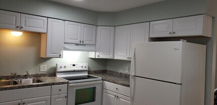 802 N Lake Dr in Fort Pierce, FL - Building Photo - Building Photo