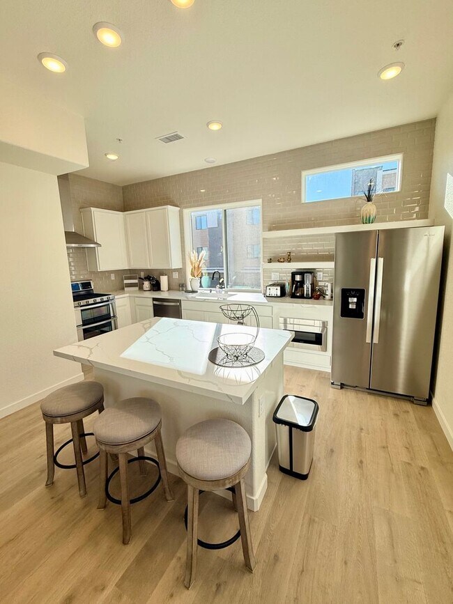 130 Rissone Ln in Reno, NV - Building Photo - Building Photo