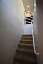 1111 G St in Anchorage, AK - Foto de edificio - Building Photo