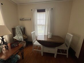 206 Oak St in Elgin, IL - Building Photo - Building Photo