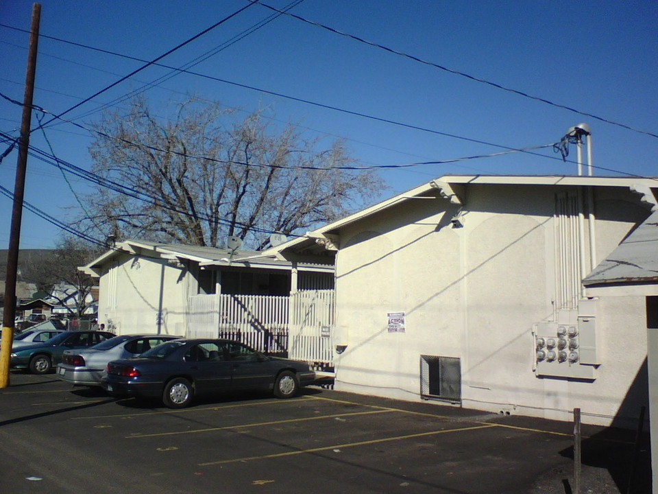 Yakima 16-plex in Yakima, WA - Building Photo