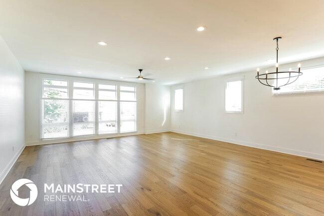 606 26th Ave N in Nashville, TN - Building Photo - Building Photo