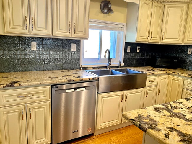 property at 23 Farmcrest Ave