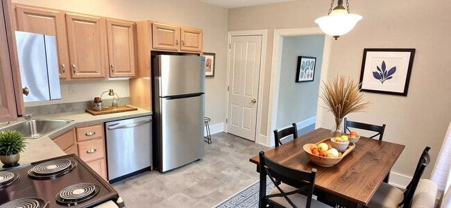 property at 115-117 S Market St